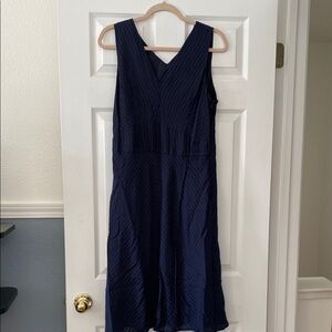 Elegant Navy Sleeveless Dress